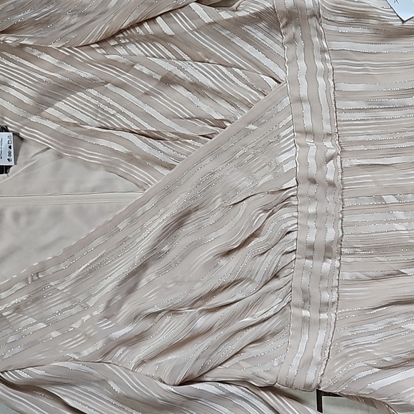 NWT B. Darlin Metallic Surplice Dress Long Sheer Sleeves [size 9/10] - Picture 6 of 8